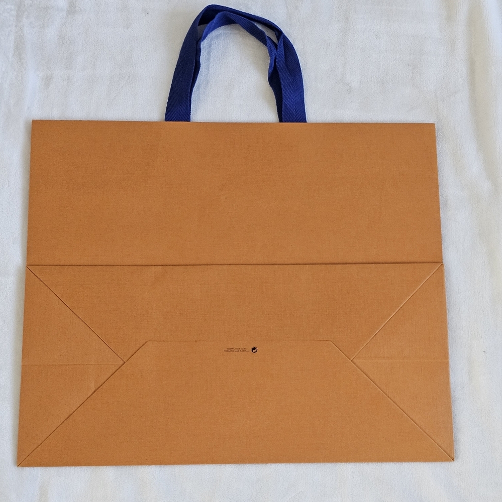 🔥🔥 Authentic Louis Vuitton Shopping Bags - Picture 2 of 4